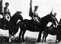 1936年抗日老照片：红军骑兵东渡黄河开赴抗日前线