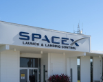 SpaceX“猎鹰9号”火箭成功发射，将54颗星链卫星送入轨道