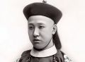 清朝最后一位摄政王，28岁就退休在家，晚年以90万斤小米卖掉王府