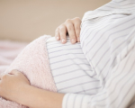 每日疫问：孕妇感染新冠，胎儿有影响吗？阳康后多久可以备孕？