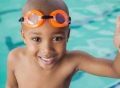 夏季游泳注意耳部防护