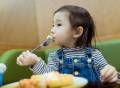 咀嚼能力并非天生就有，三个表现暗示你，孩子咀嚼能力弱要多训练