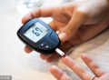 测血糖有人一天7次，有人7年一次，隔多久测合适？