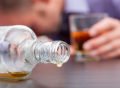 美专家呼吁：酒饮料包装要贴致癌警示