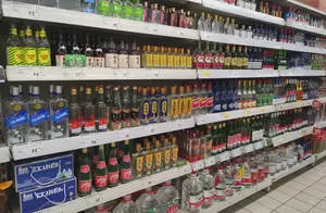中国3大“倒霉酒”，曾誉满天下，如今在超市角落积灰，无人过问