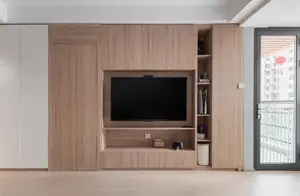 你家的电视机，是壁挂还是放台上呢？