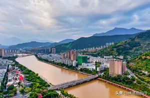 中国这座小县城，号称内陆三亚，冬天比昆明还暖和，养老不错